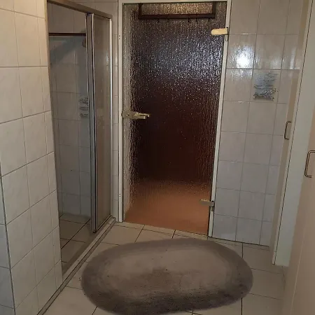 4 Sterne Souterrain Alt-mariendorf Lejlighed