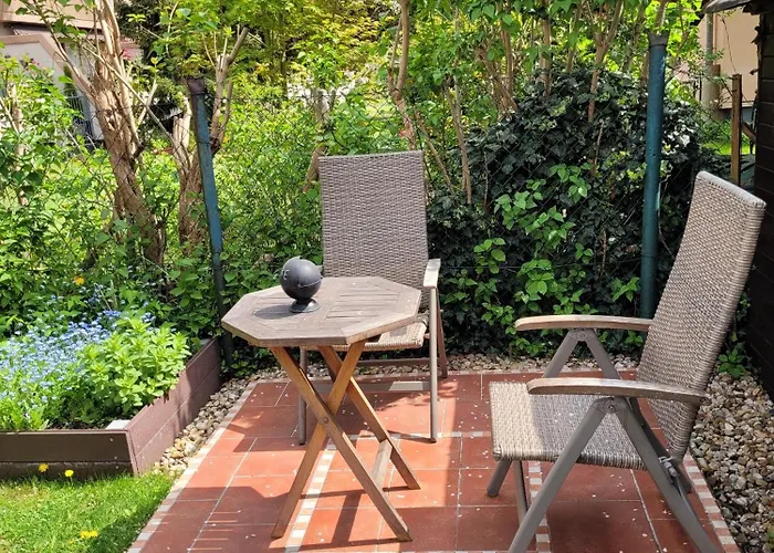 4 Sterne Souterrain Alt-mariendorf Apartamento *