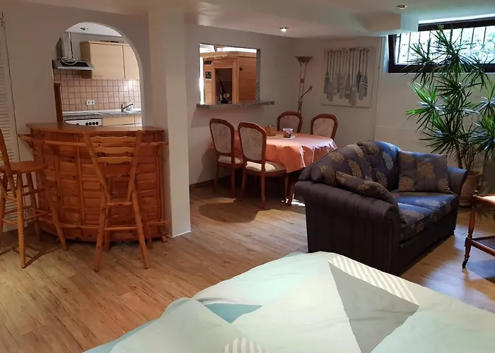 4 Sterne Souterrain Alt-mariendorf *